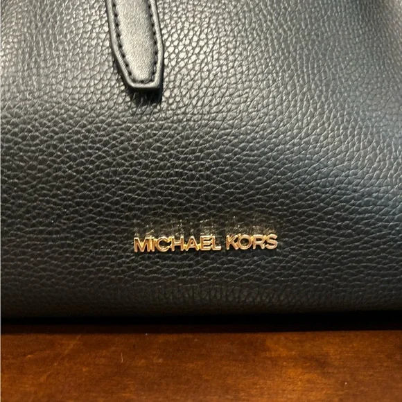 🖤 Michael Kors Tote Bag 🖤 - Picture 7 of 7